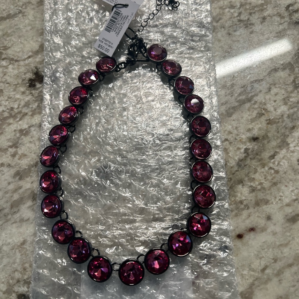 White House Black Market Fuschia Station Necklace